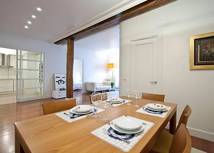 The Collection - Leonardo 산세바스티안