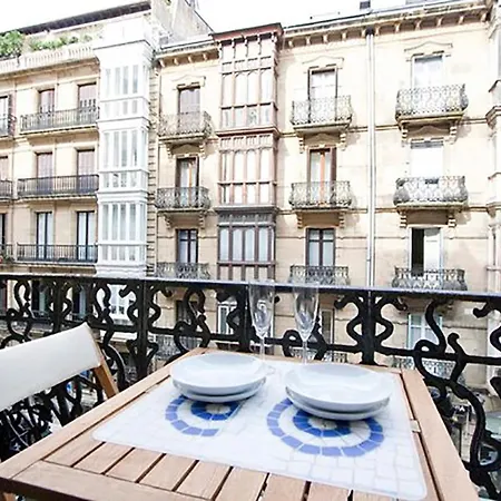 The Collection - Leonardo Apartment *